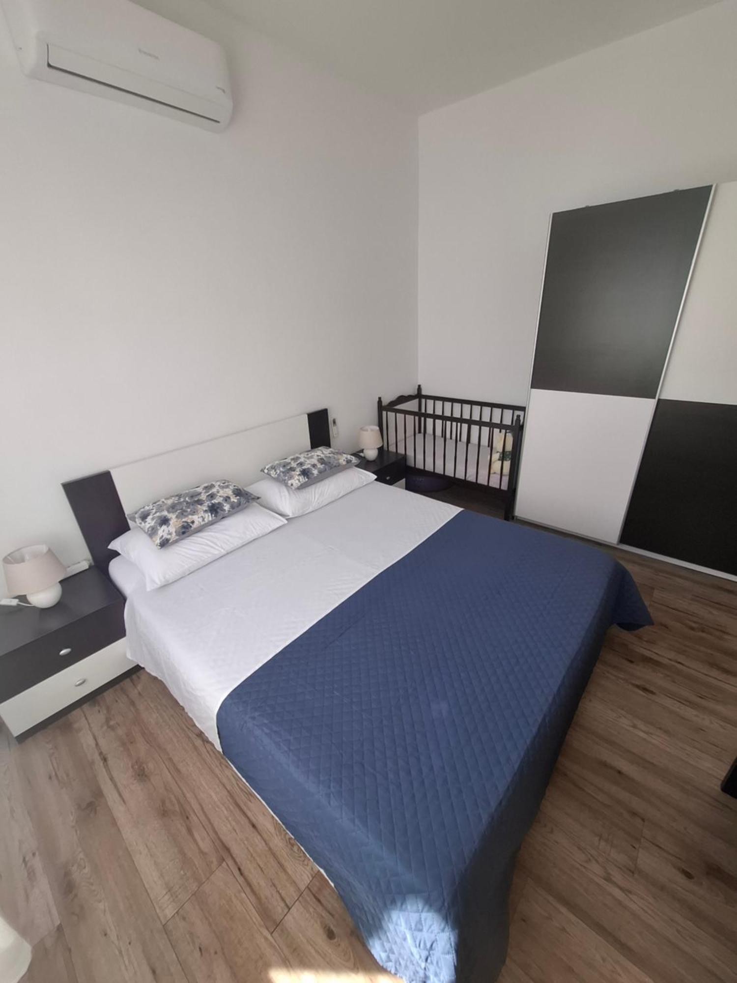 Apartment Envi *