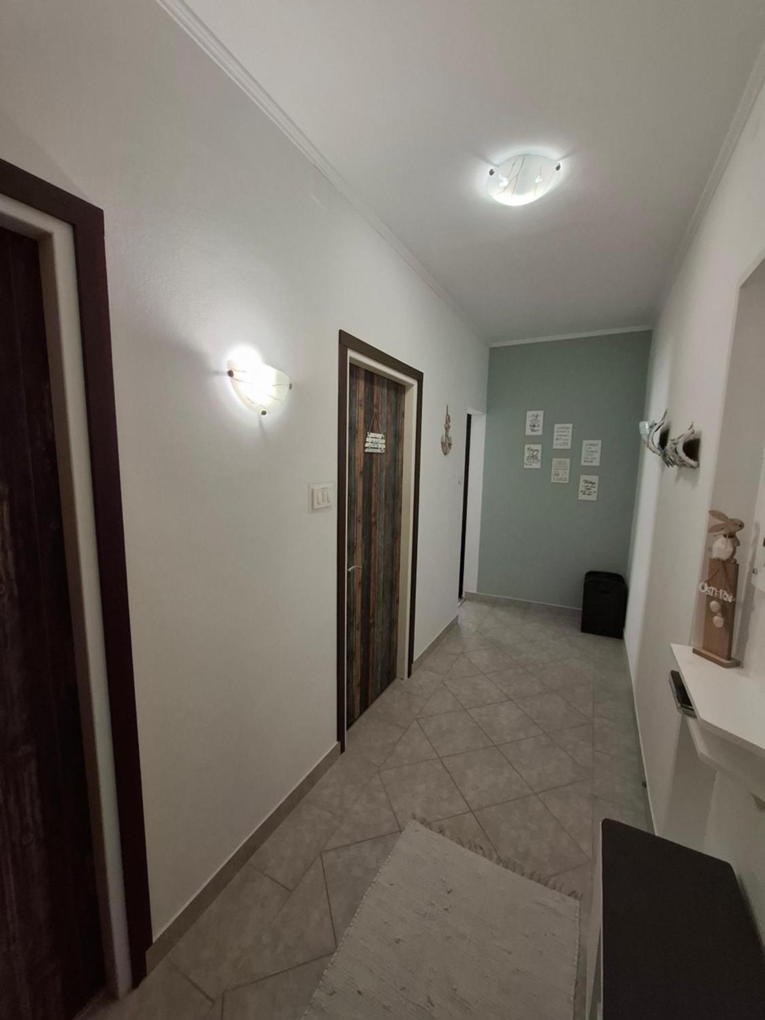 Envi Apartment *